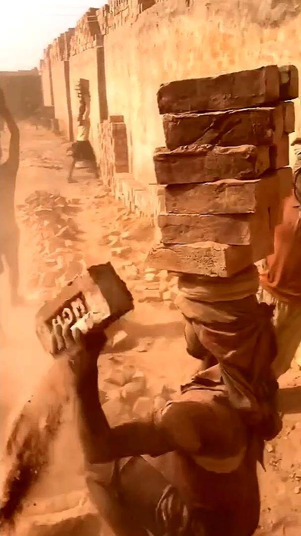 Что Руки и Ноги, Главное Голова ✦ Lucky Tech #short #shorts