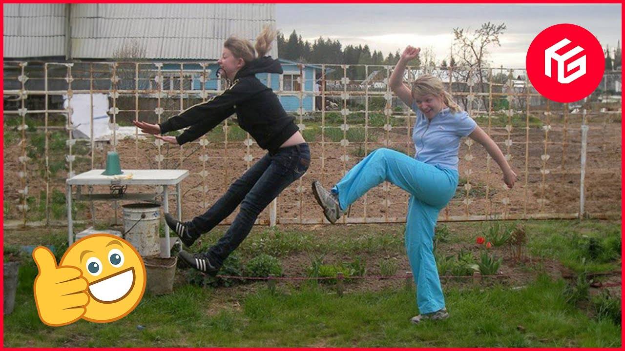 Лучшие смешные видео  😂 Даже попытаться не рассмеяться невозможно 😆 Подборка мгновенных сожалений