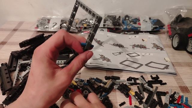 Собираю lego tecnic "машина доменика торета"
Часть 1