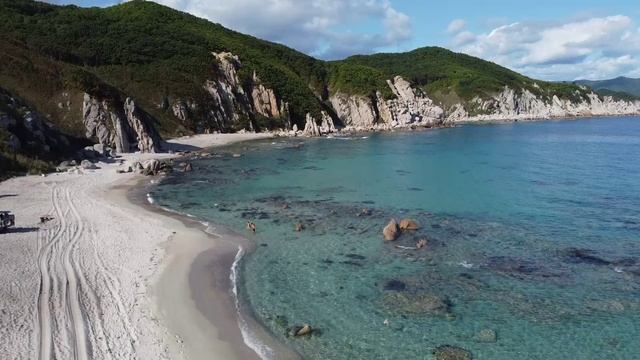 Отлично отдохнули в одних из самых красивых бухт Приморья