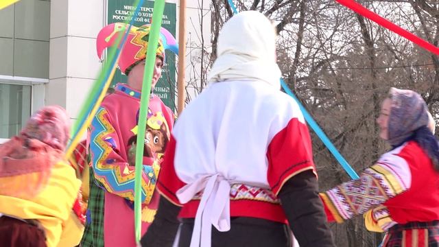 Масленицу в России отмечает каждый второй