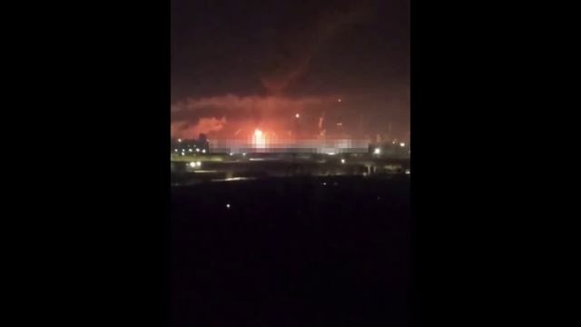 "Обломки" чубо-мух ударили по НПЗ в Уфе  03 03 25