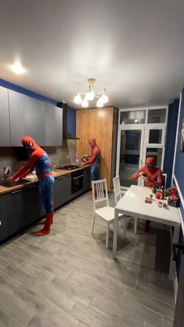 How many Spider-Man do you see?#funny