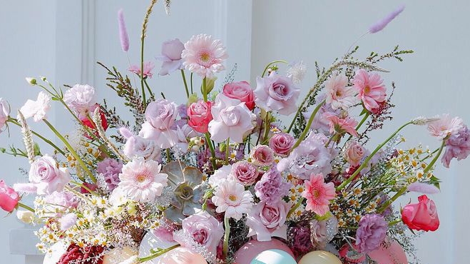 Поздравление с праздником 💐 8 марта.