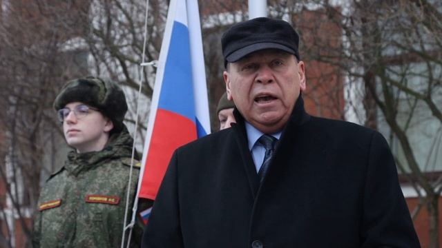 Церемония поднятия флага Президентской Академии