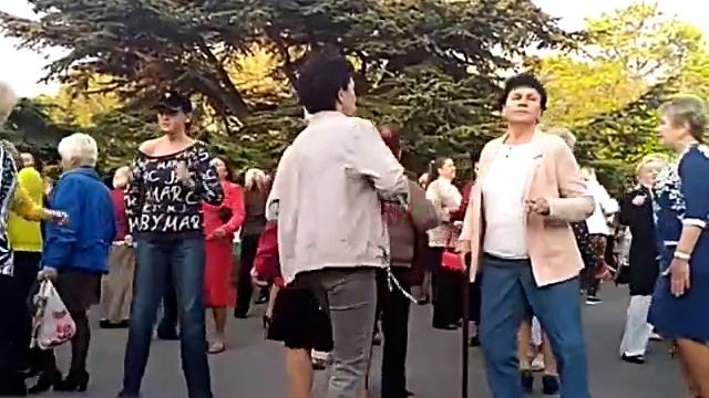 08.05.16 - Танцы на Приморском бульваре - Сергей Соков