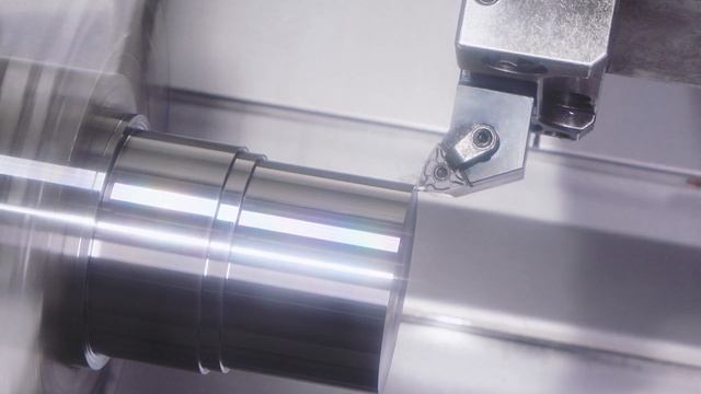 Универсальная геометрия UC4 для получистового и получернового точения материалов групп ISO P,M,K