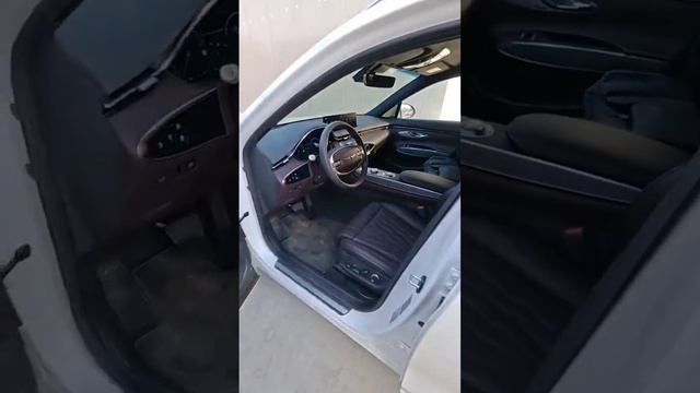 Genesis GV70 Владивосток.mp4