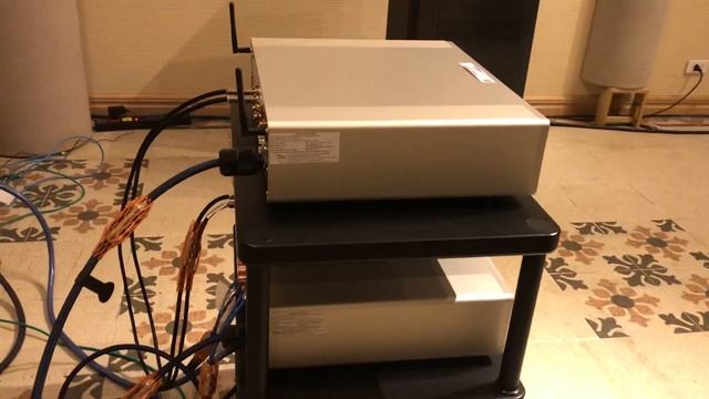 Bộ nghe nhạc 150-300 triệu: Loa Focal 936K2, âm và đầu SACD Marantz 30N, lọc điện Isotek EVO3 Sigma