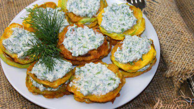 Кабачки в кляре с сырной начинкой