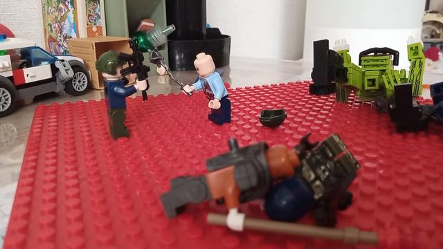 эпичный бой от Lego и другое