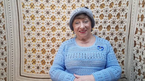 Шапочка "Ветерок". Мастер-класс по вязанию крючком от О. С. Литвиной.