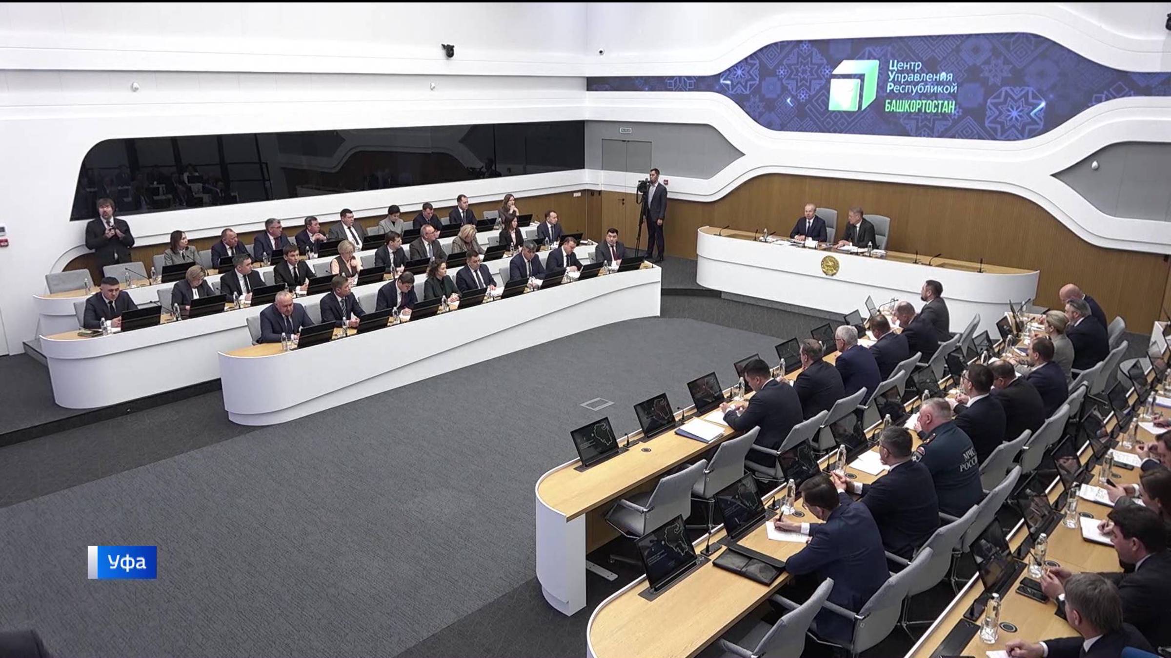 Пожар на уфимском заводе, республиканские программы и нововведения - сюжет "Вестей"