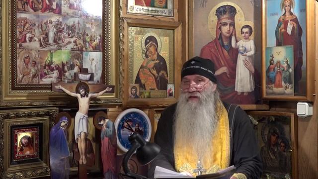 Ум не может принять злые помыслы, когда совершаешь Иисусову молитву, они боятся подойти к сердцу.