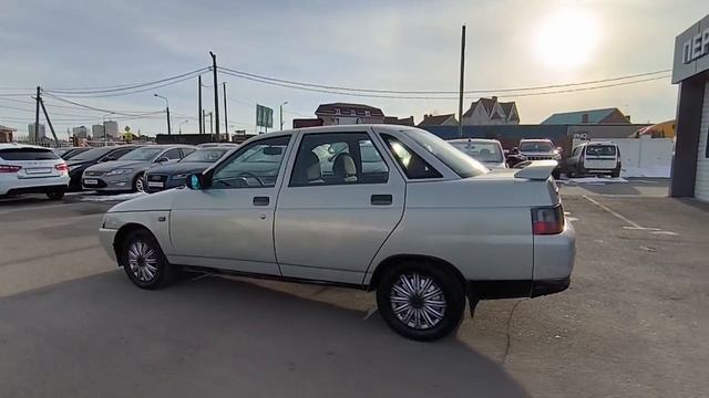 Lada (ВАЗ)  	2110	2002	серебристый	XTA21102020555781