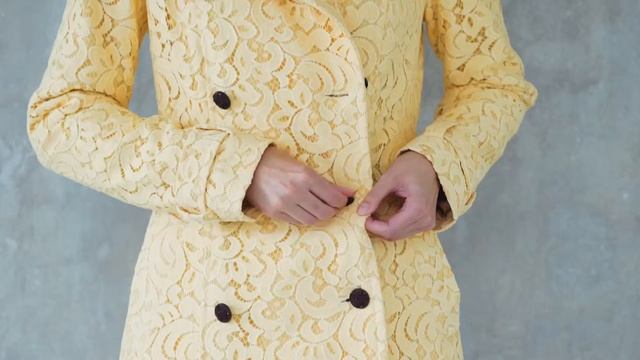 Sophistic by Veronika fall/winter 2015/16 Lace Trench-coat
