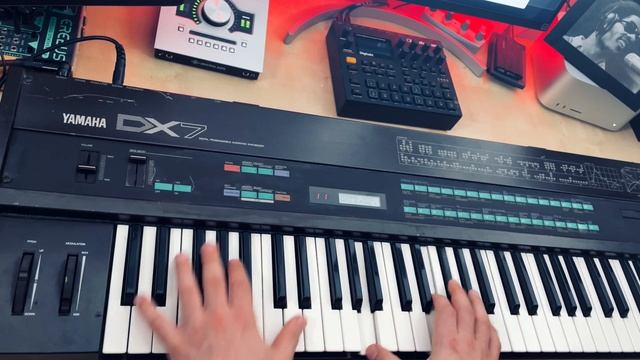 Магия ретро синтезатора Yamaha DX7 / 10 Известных мелодий на электро-пианино