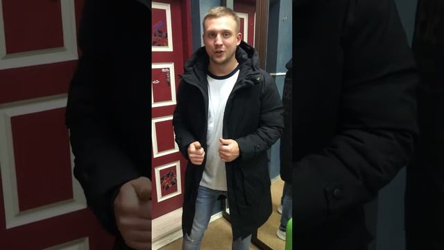 Чёрная удлинённая