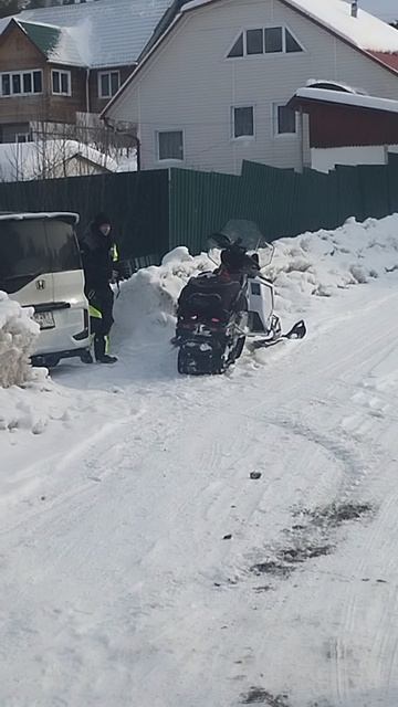 зимняя прогулка на снегоходе