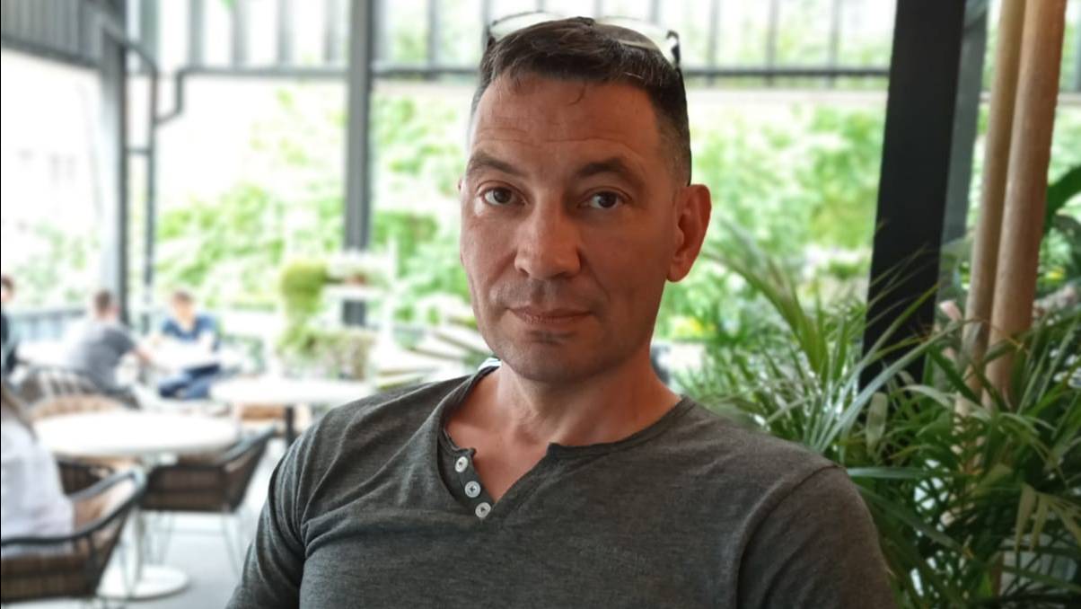 Не критикуйте бывших девушек. Это на 10-20 % снизит уважение мужчины к вам.