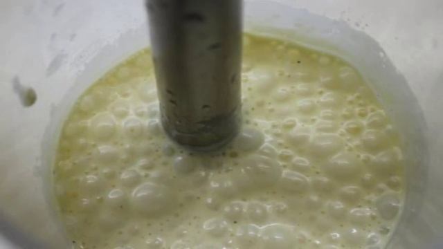 Горчичный соус с соленым огурцом