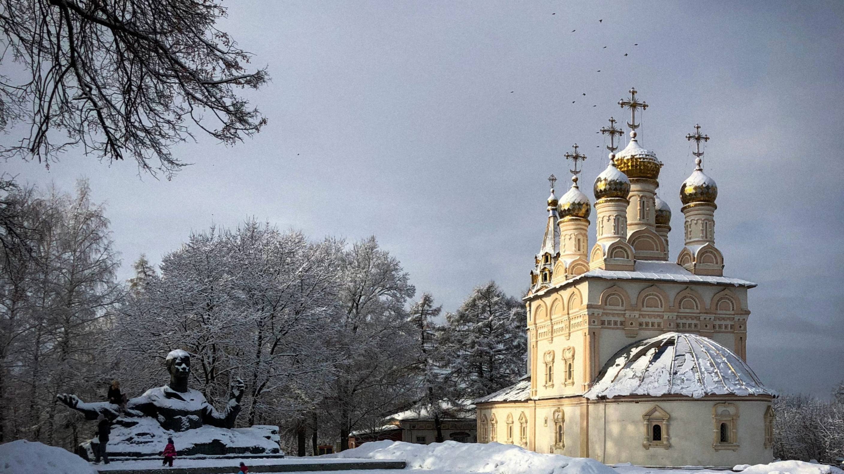 "ЗИМНЯЯ ПРОГУЛКА ПО РЯЗАНИ"... (Фото Вадима КОТОВА (Рязань), музыка - GLOBALIX PROJECT)