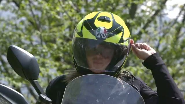 K-5 Jet, el nuevo casco maxi jet de AGV