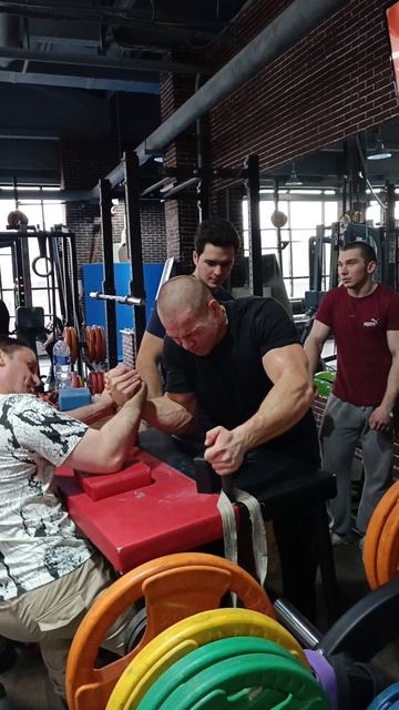 После соревнований борьба с чемпионом