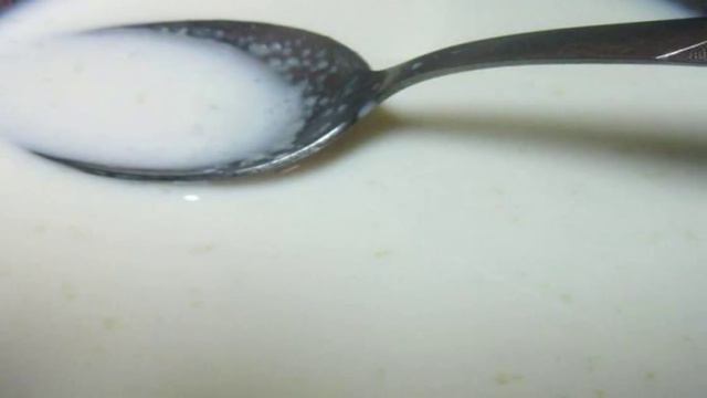 Десерт творожный с фруктами