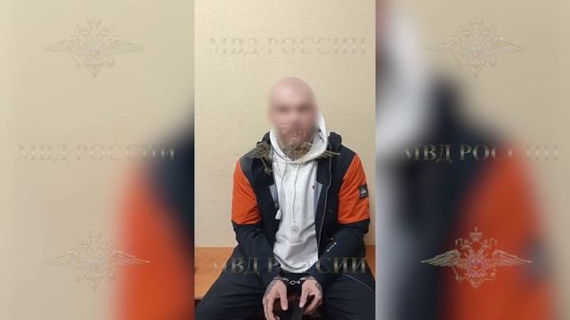 Полицейские задержали подозреваемых в убийстве, которые спрятали тело жертвы в чемоданах