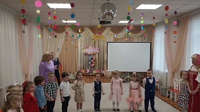 праздник 8 марта. группа 10