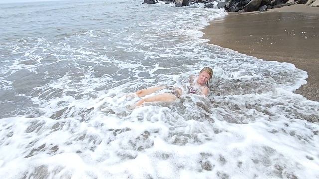 на пляже.mp4