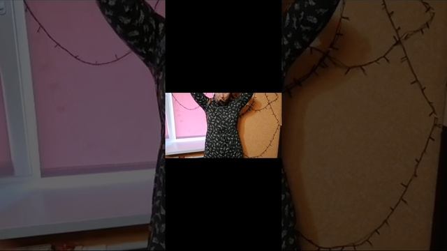Как завязать маленький шейный платок.