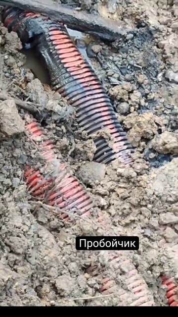 Двустенная труба ПНД ПВД не выдержала давления грунта и "сложилась".