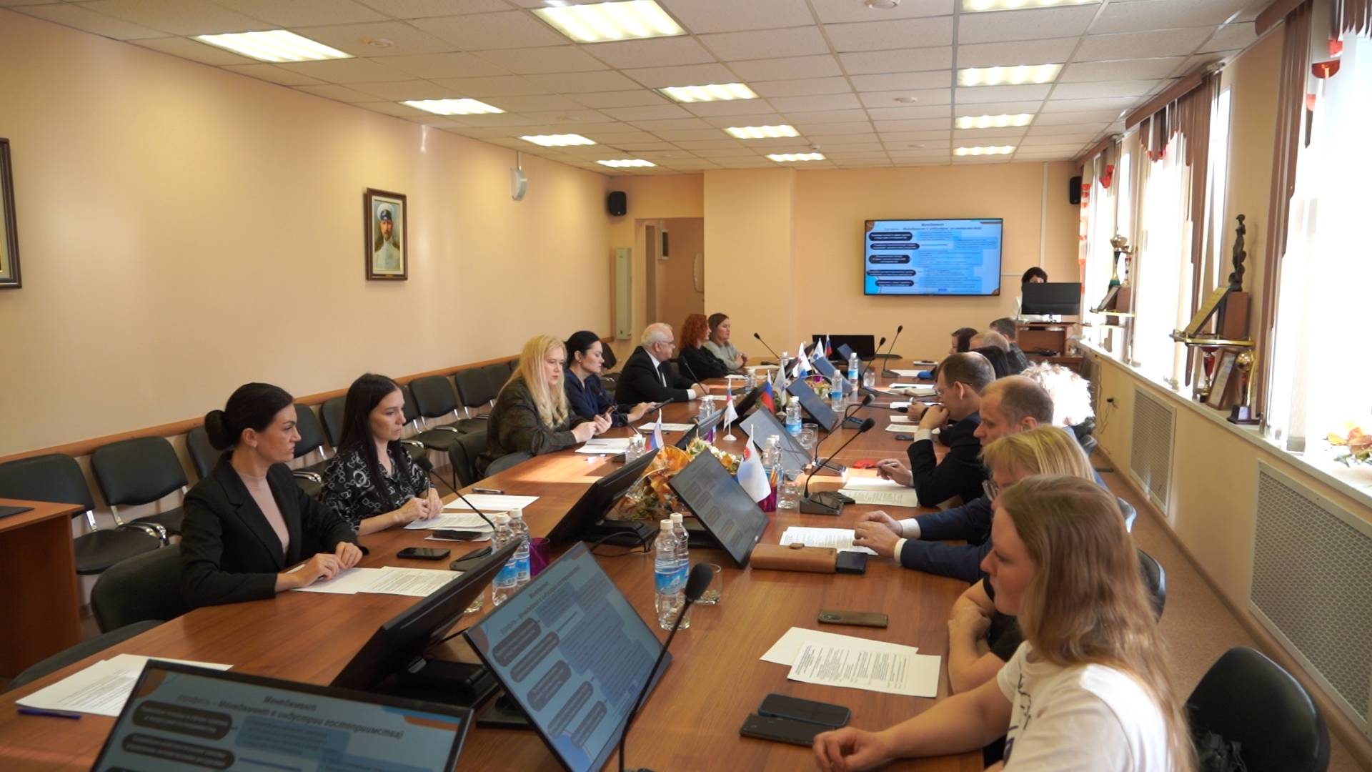 НОВЫЕ НАПРАВЛЕНИЯ В ОБРАЗОВАНИИ