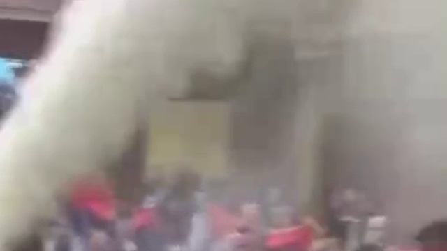 Сербская оппозиция продолжает срывать заседание парламента