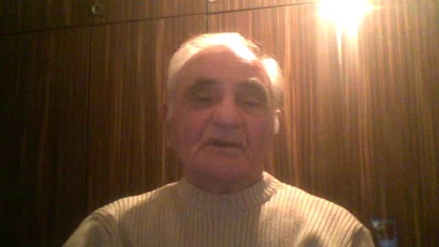 Вот кто-то с горочки спустился.Читает А.Пир-Будагян.