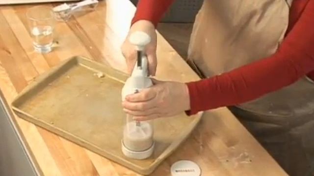 How to Use a Cookie Press