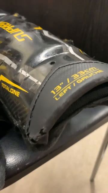 Bauer Supreme Total One MX3 13”
