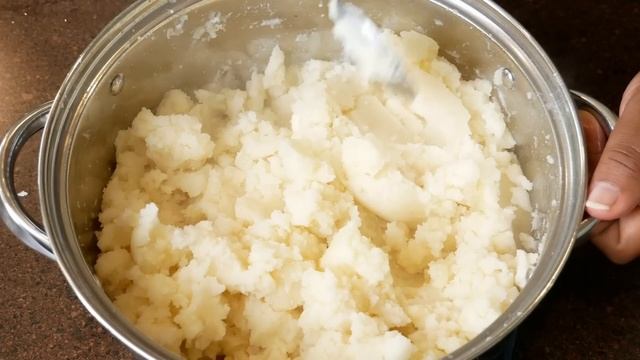 THE BEST CREAMY MASHED POTATOES EVER! | MAKE THIS FOR YOUR THANKSGIVING DINNER! | SO EASY!