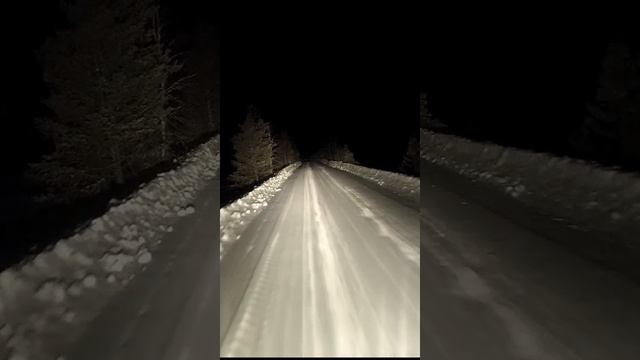 Ночная дорога.