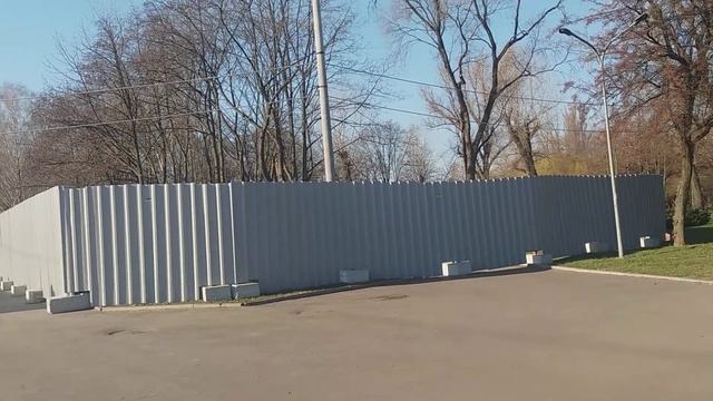 Кривой Рог Флагшток 72 метра строят к Дню Флага Украины в Кривом Роге .