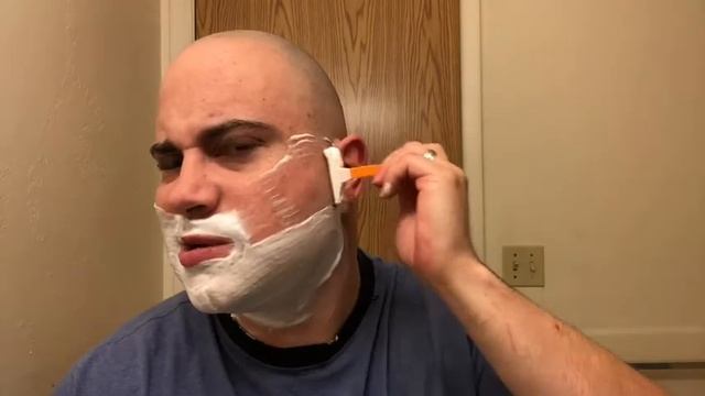 BIC Sensitive Disposable