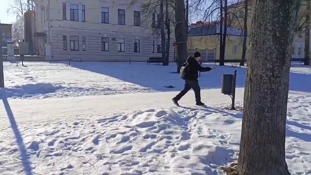 Теплый привет от Михаила Кузнецова с живописной набережной города Кинешма! 😊