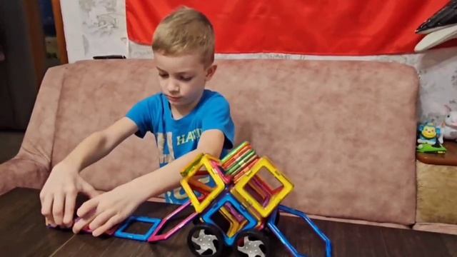 Выставка НТТ-2025. Змановский Павел, 5 лет. Машина моей мечты.