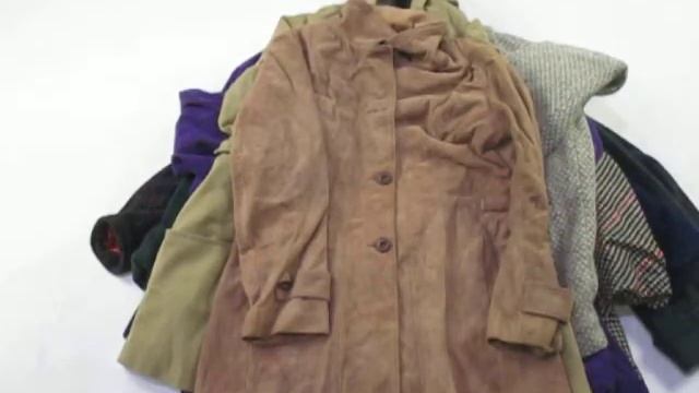 Vintage Trench Coats at Tiedemann Globe