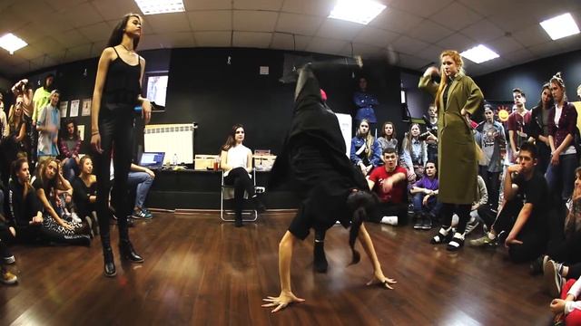 BATTLE 0,33 Vogue 1/2 Final Кузя vs Забава Ольга va Алина