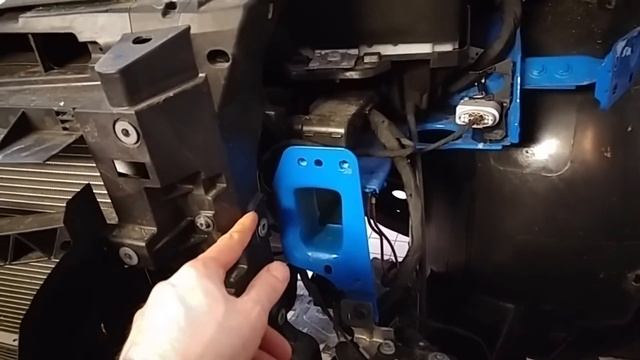 VW POLO WYMIANA SKRAPLACZA A/C CONDENSER REPLACEMENT