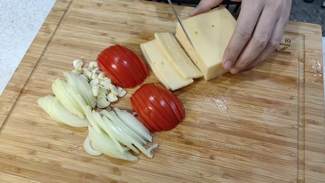Куриная грудка, запеченная оригинально и просто! Гармошка на овощах!
