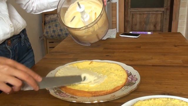 Бисквит с клубникой / Бісквіт із полуницями